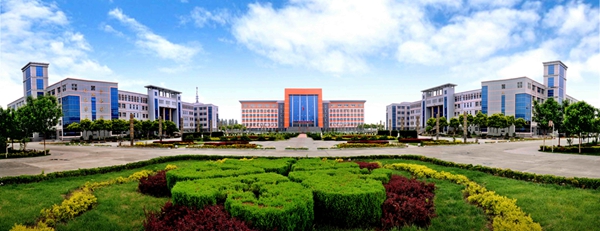 学院高清图_副本_副本.jpg
